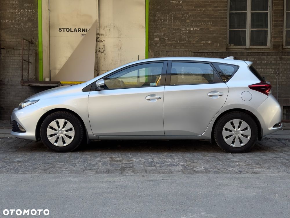 Toyota Auris - 8