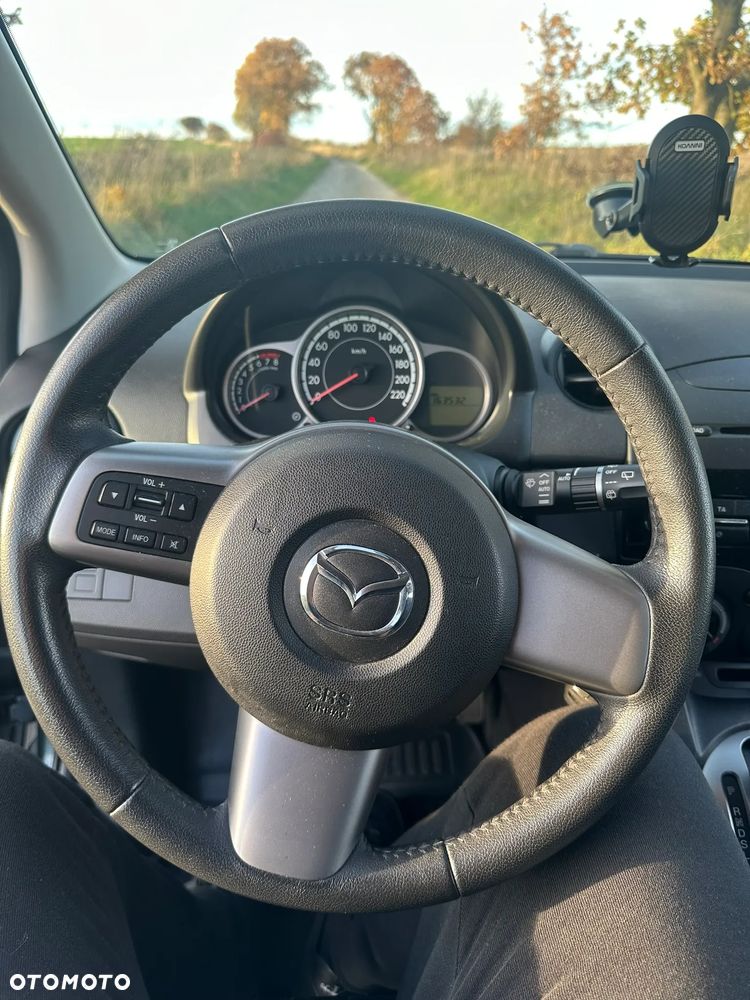 Mazda 2 - 18