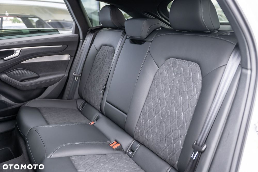 Audi A6 Avant TDI mHEV Quattro S tronic - 20