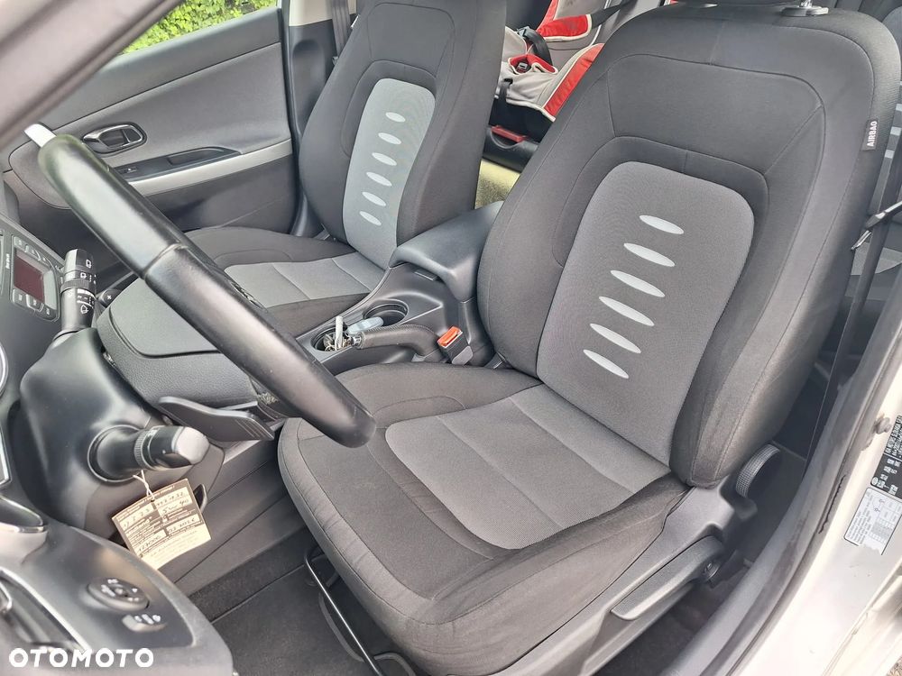 Kia Ceed 1.6 GDI L DCT - 16