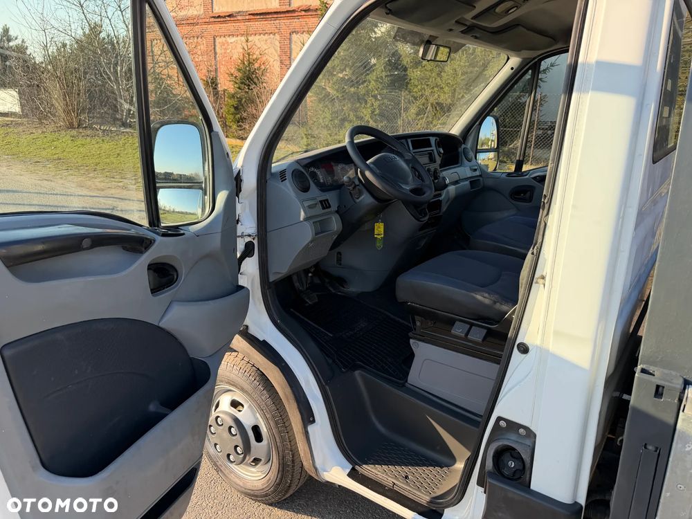Iveco 35C13 * 2.3 / 130KM * Skrzyniowy * Rama * Rozstaw osi: 3.7m * - 24