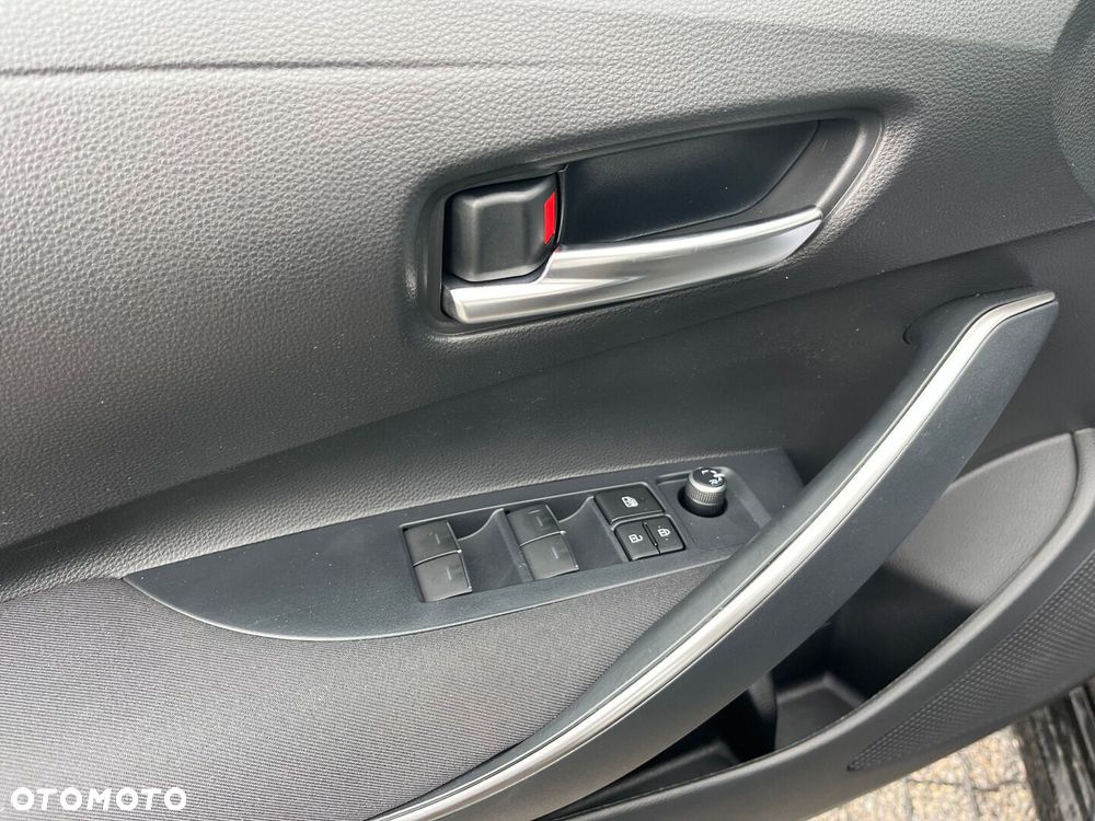 Toyota Corolla 1.8 Hybrid Comfort - 25