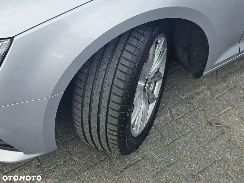 Audi A4 Avant 2.0 TDI - 31
