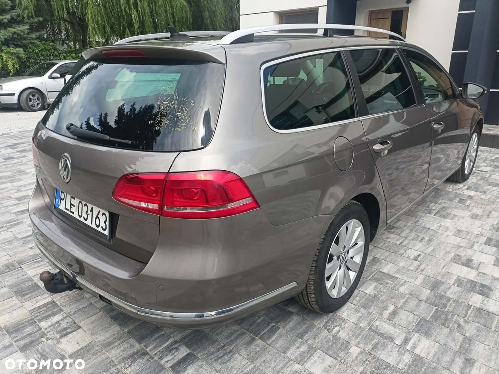 Volkswagen Passat 2.0 Blue TDI SCR Comfortline - 17