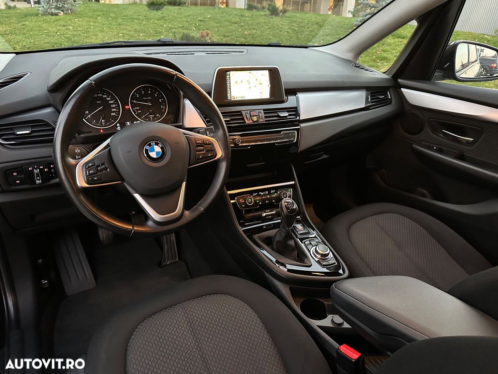 BMW Seria 2 218i Gran Tourer Luxury Line - 8