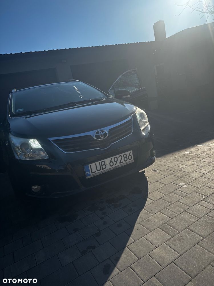 Toyota Avensis 2.0 D-4D 2010 - 1