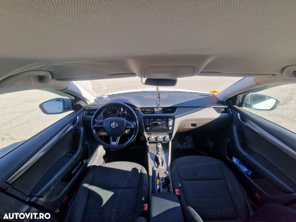 Skoda Octavia 2.0 TDI 4x4 DSG Scout - 12