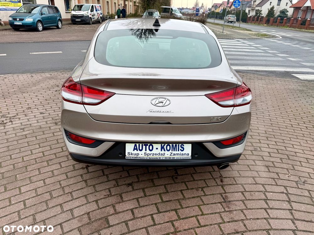 Hyundai i30 1.4 T-GDI Premiere Style - 4