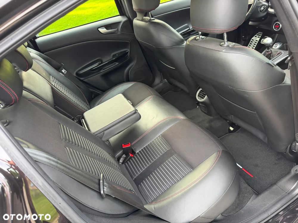 Alfa Romeo Giulietta 2.0 JTDM 16V - 8