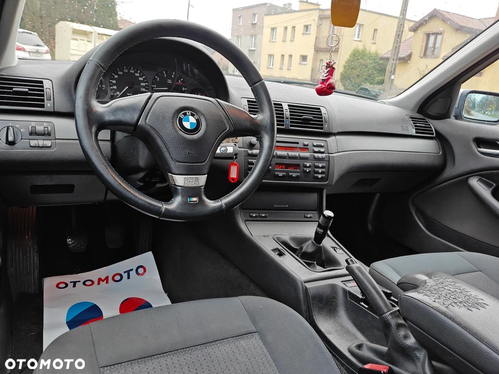 BMW Seria 3 318i - 6