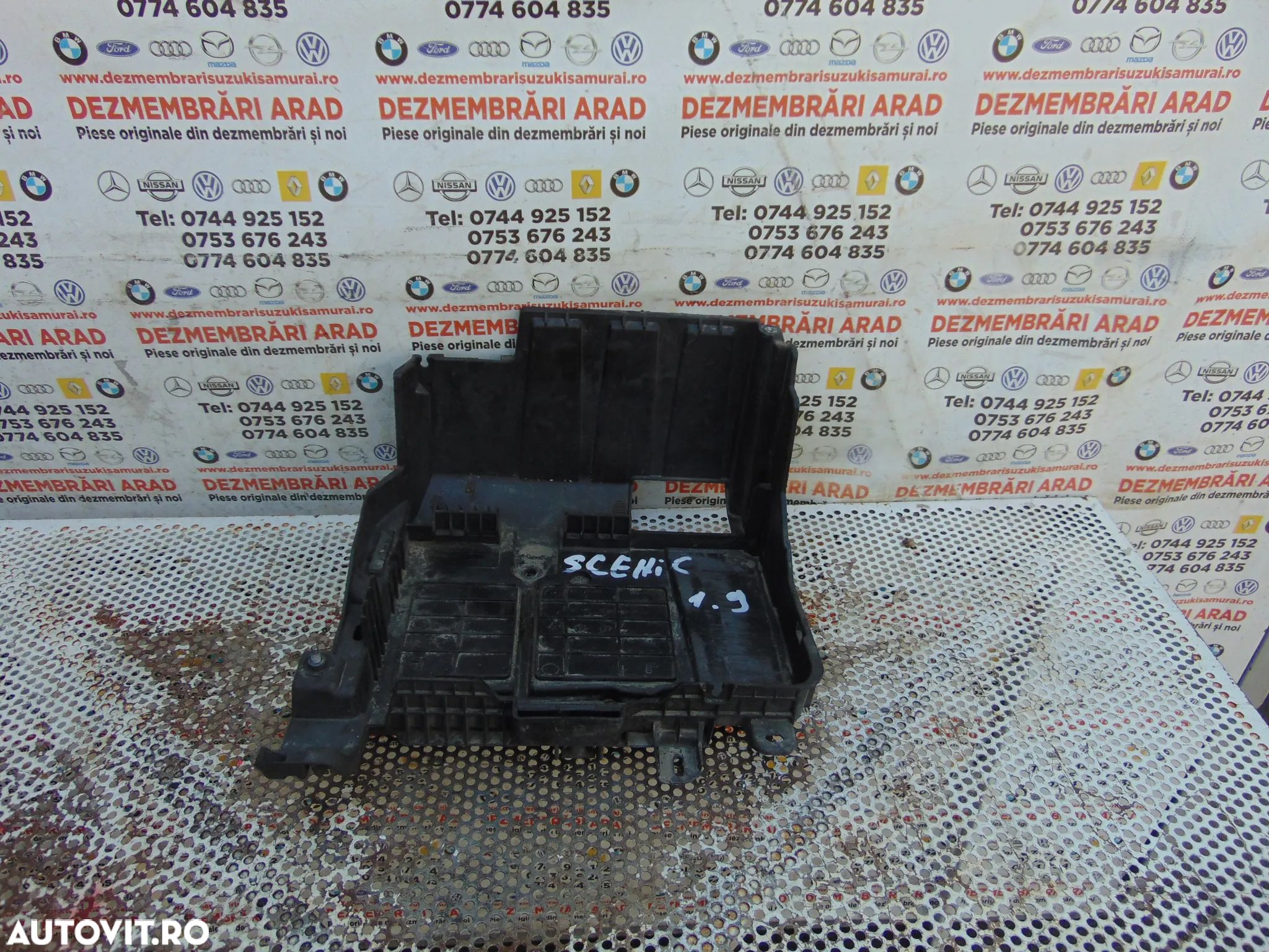 Suport baterie Renault Scenic 2 megane 2 cod 8200467409 carcasa baterie - 1