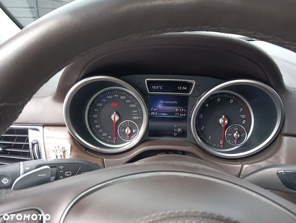 Mercedes-Benz GLS - 24