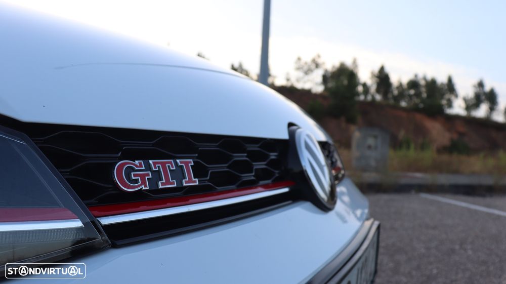 VW Golf 2.0 TSI GTI DSG Performance - 15