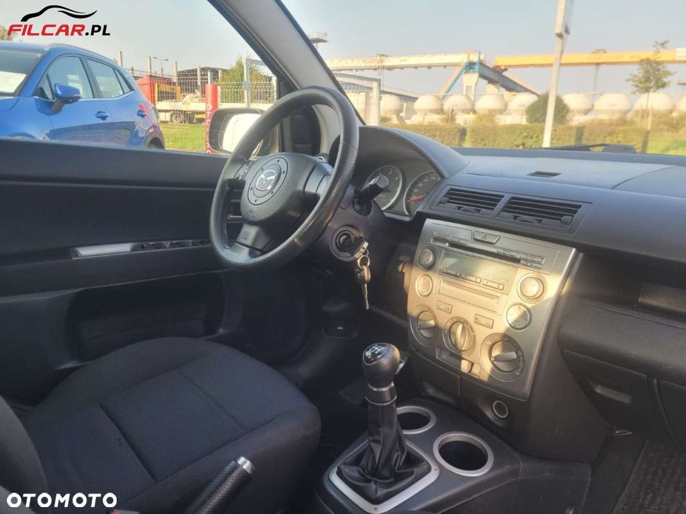 Mazda 2 - 8
