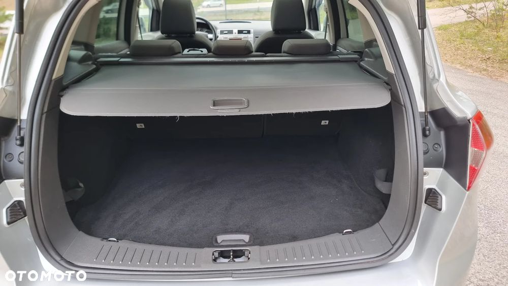 Ford Kuga 2.0 TDCi 2x4 Trend - 37