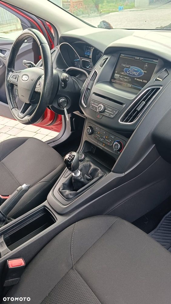 Ford Focus 1.5 EcoBoost SYNC Edition ASS - 9