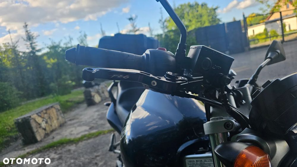 Yamaha FZ6 - 11