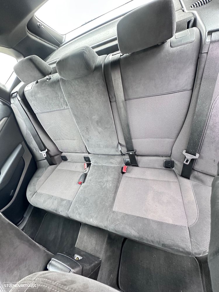 BMW X1 18 d sDrive Pack M - 37