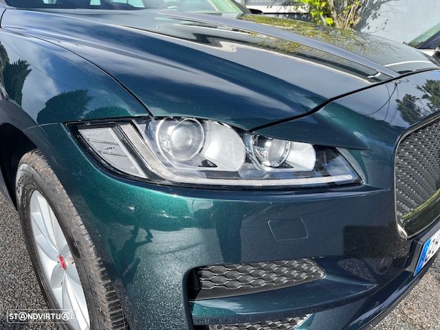 Jaguar F-Pace 2.0 i4D Portfolio AWD Aut. - 9