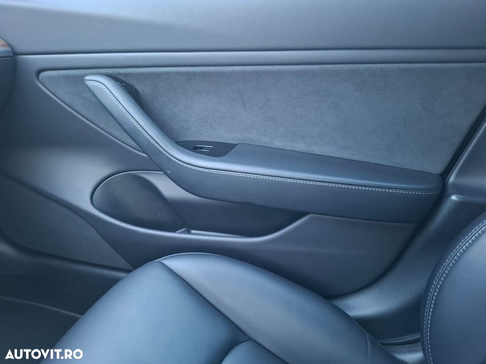 Tesla Model 3 Standard Reichweite Plus Hinterradantrieb - 14