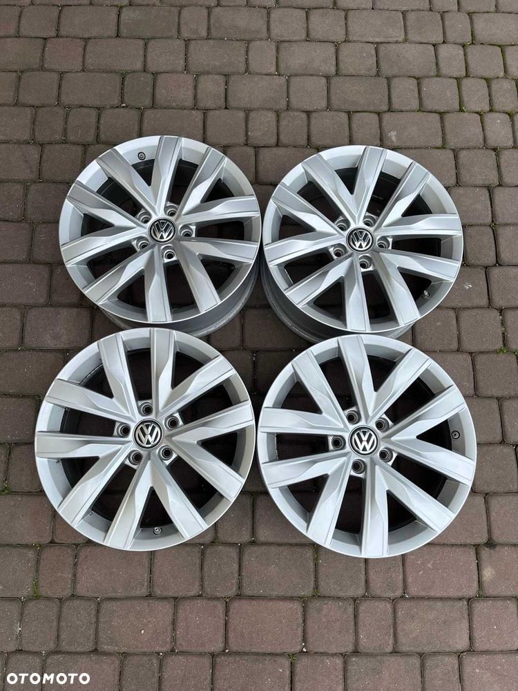 Oryginalne alufelgi VW 5x112 17 cali Czujniki Passat B8 Golf Touran - 4