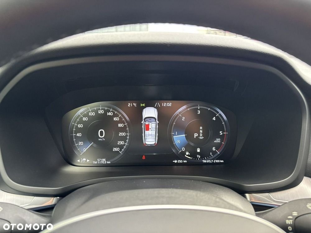 Volvo V60 Cross Country Pro B4 D AWD - 23