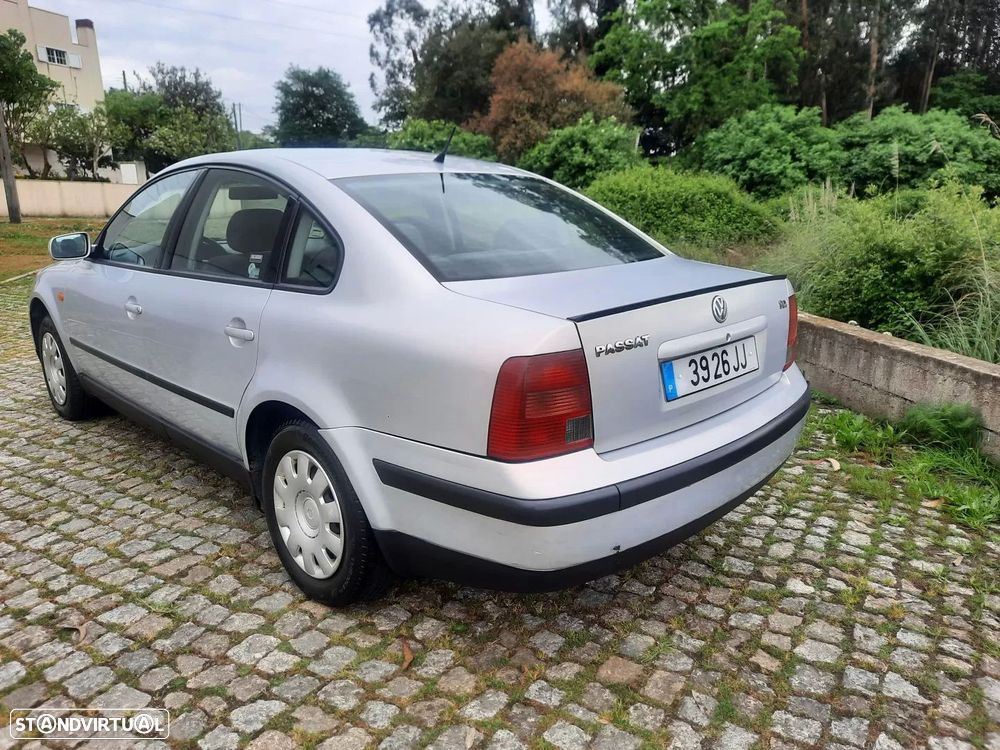 VW Passat - 3