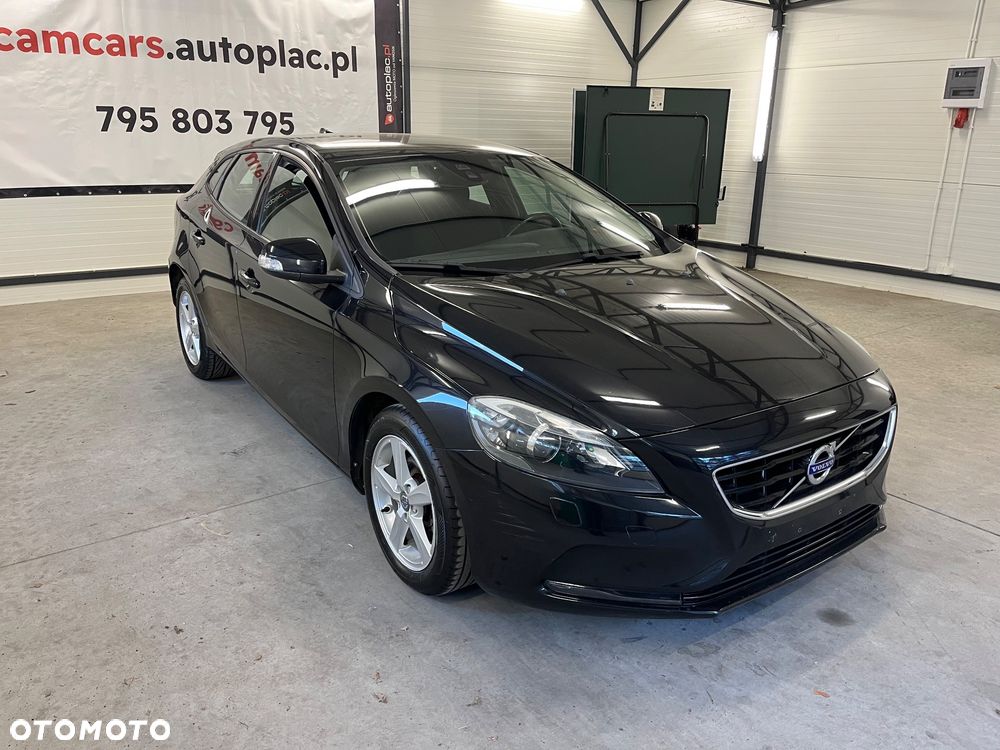 Volvo V40 D2 - 11