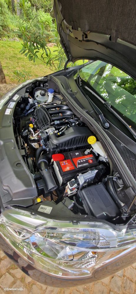 Peugeot 208 PureTech 82 Style - 21