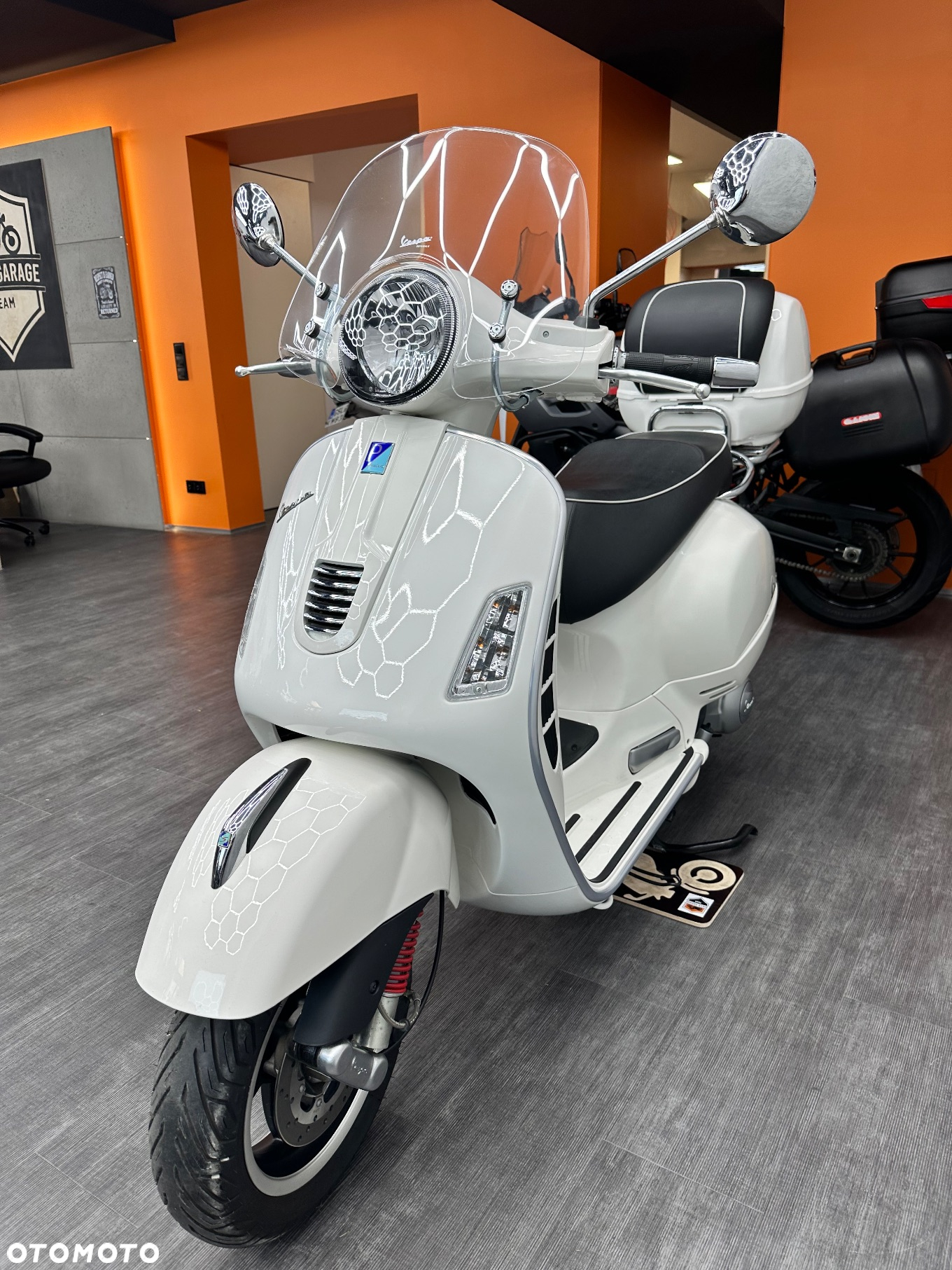 Vespa GTS - 5