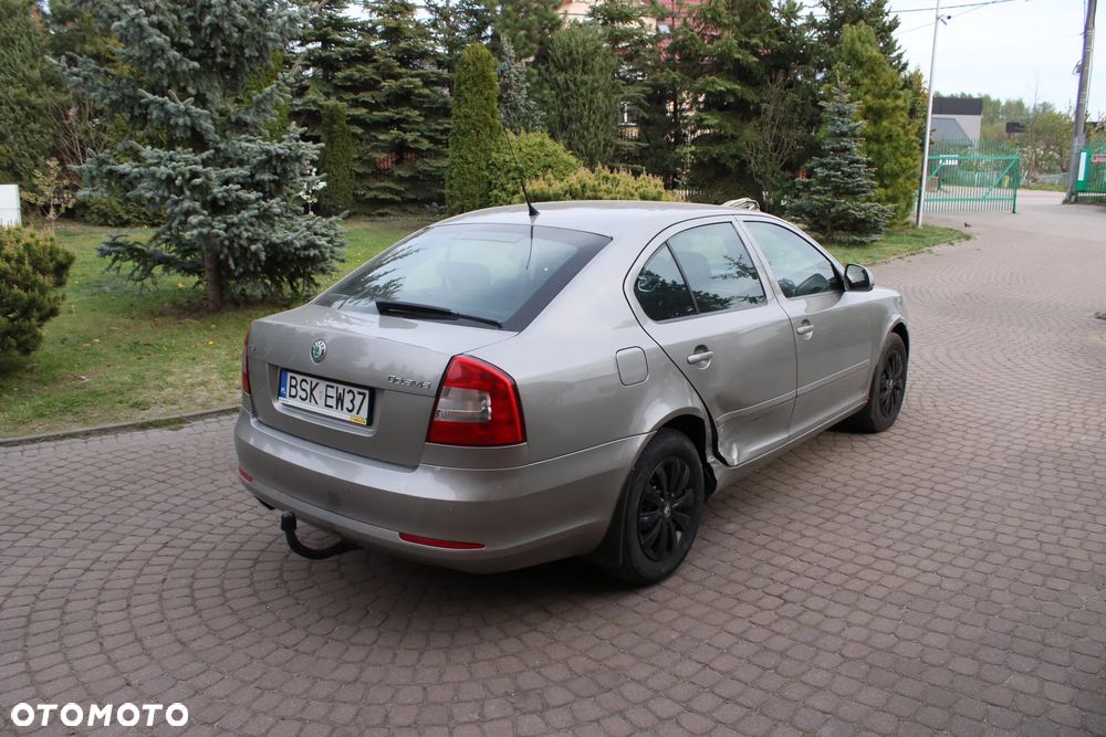 Skoda Octavia 1.8 TSI Ambiente - 7