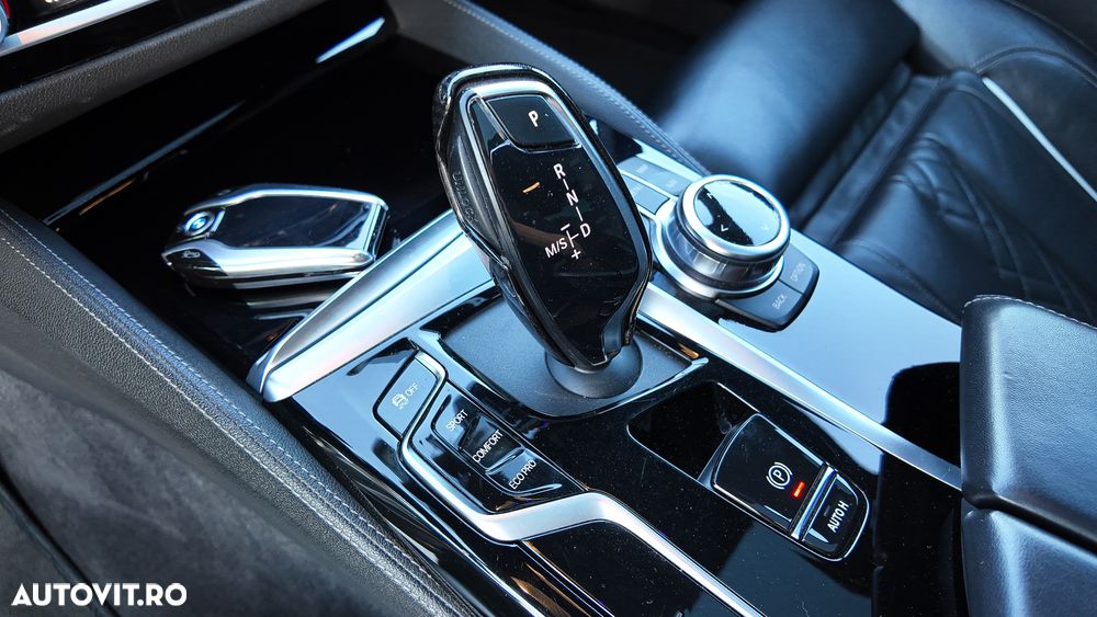 BMW Seria 5 540i xDrive AT MHEV - 19