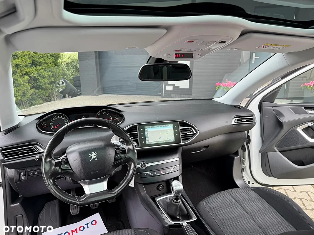 Peugeot 308 1.6 BlueHDi Allure S&S - 22