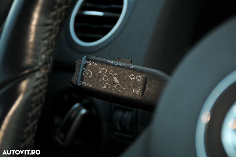 Volkswagen Golf Plus 1.6 TDI DPF DSG MATCH - 18