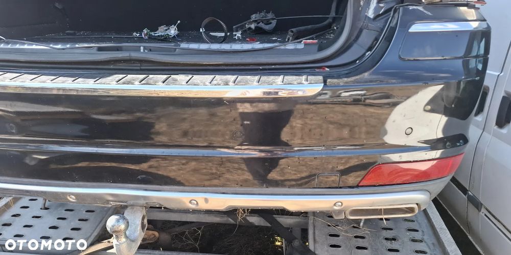 MERCEDES GL W 164 LIFT X164 ZDERZAK TYŁ TYLNY - 2