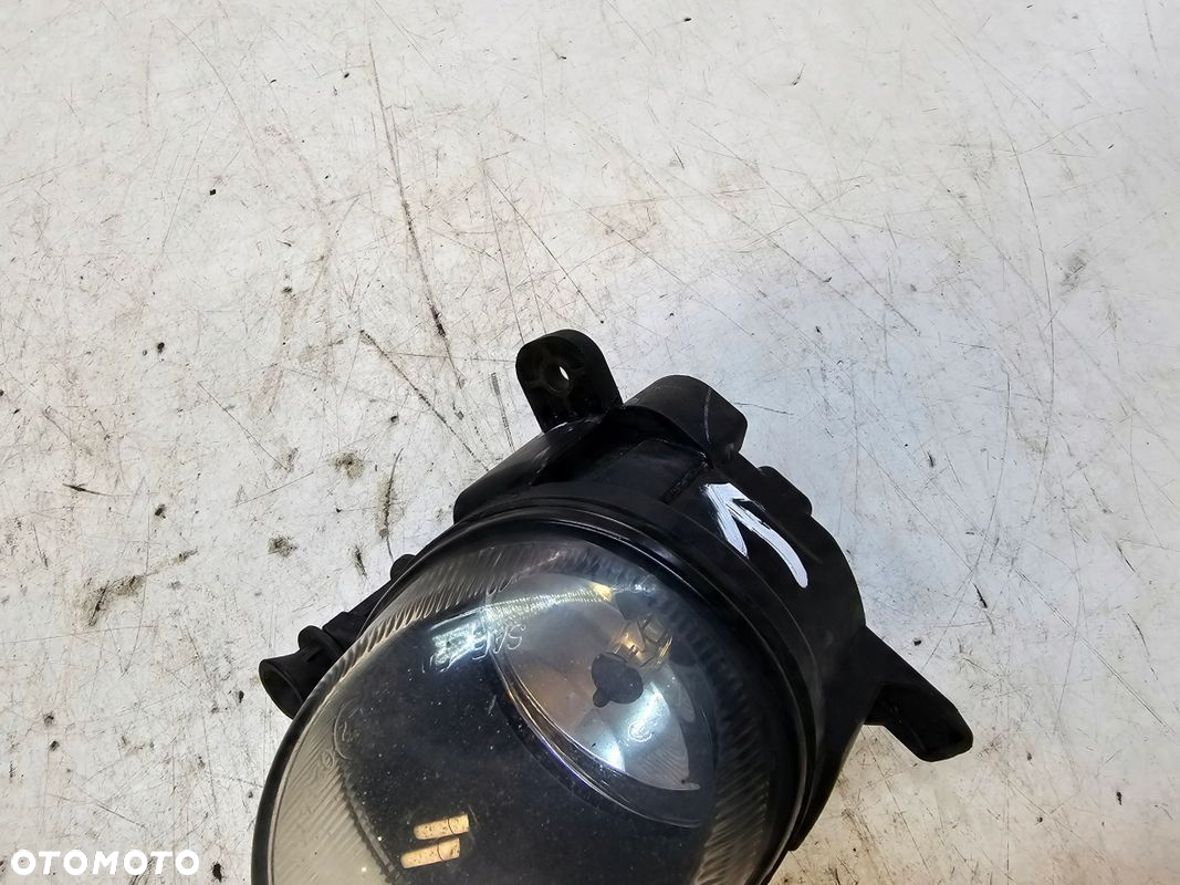 HALOGEN PRAWY PRZÓD AUDI A4 B8 A5 8T 8T0941700 - 4