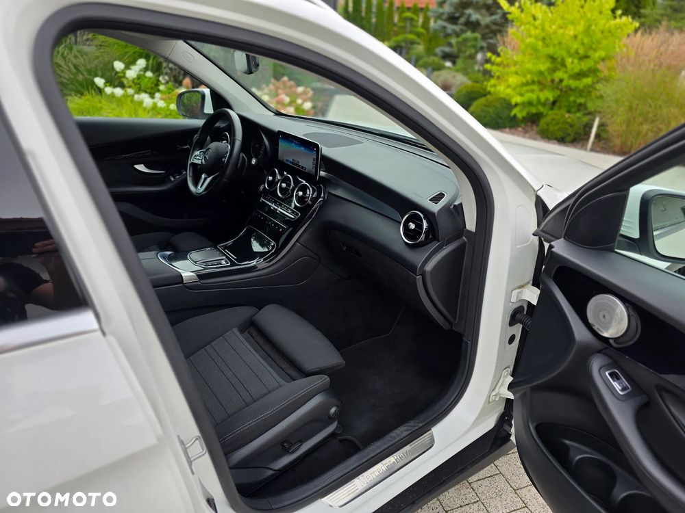 Mercedes-Benz GLC 220 d 4-Matic - 23