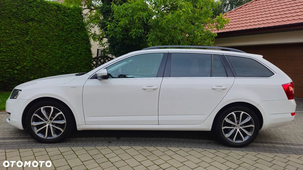 Skoda Octavia 2.0 TDI Edition DSG - 2