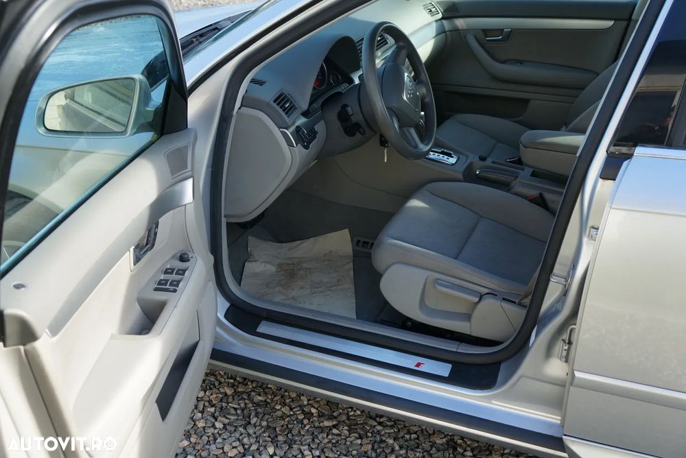 Audi A4 2.0 T FSI multitronic - 18