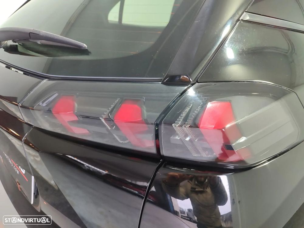 Peugeot e-2008 50 kWh Active Pack - 9