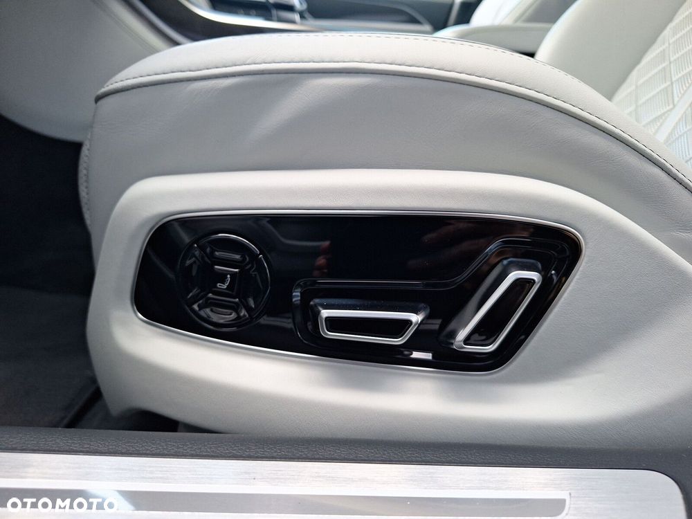 Audi S8 TFSI mHEV Quattro Tiptr - 25