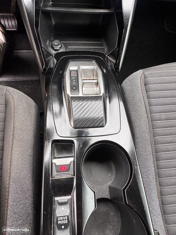 Peugeot e-2008 50 kWh Active Pack - 7