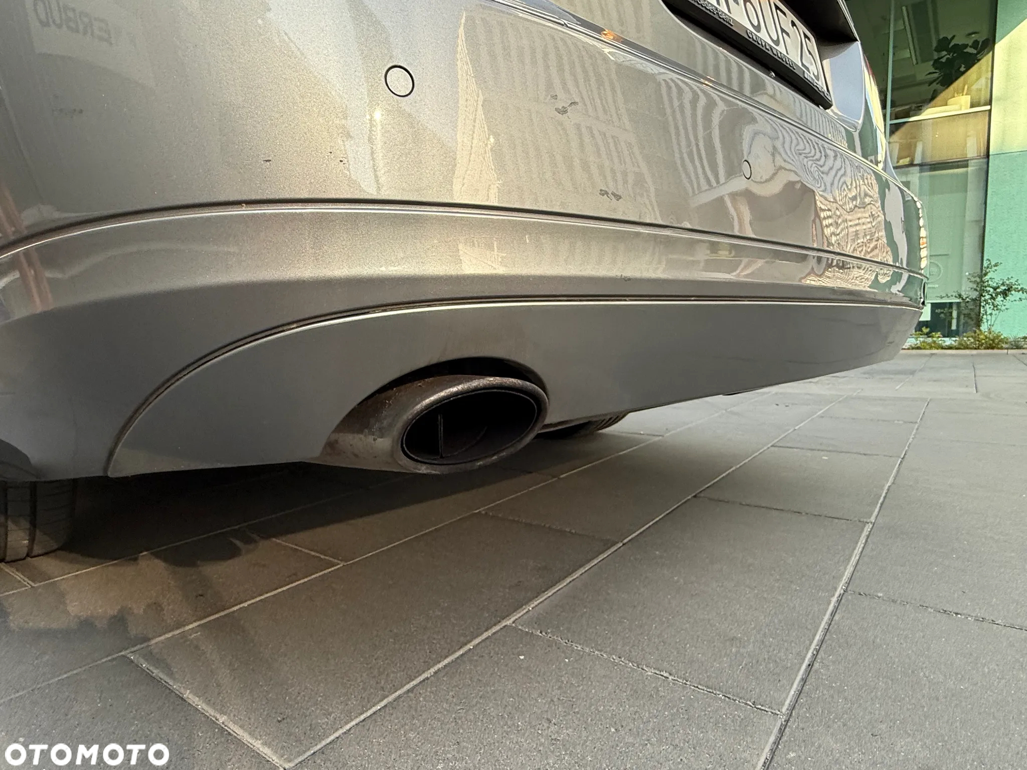 Mercedes-Benz Klasa E 200 CGI BlueEFFICIENCY Automatik Avantgarde - 32