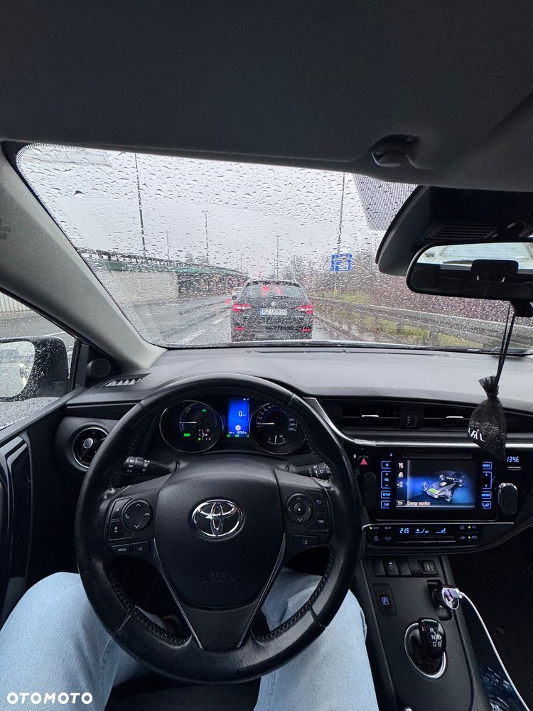 Toyota Auris Hybrid 135 Active - 5