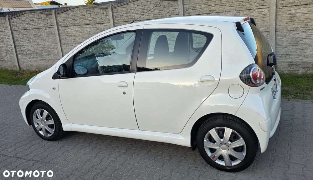 Toyota Aygo - 12