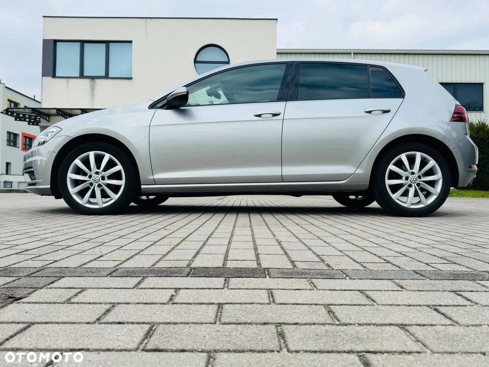 Volkswagen Golf - 9