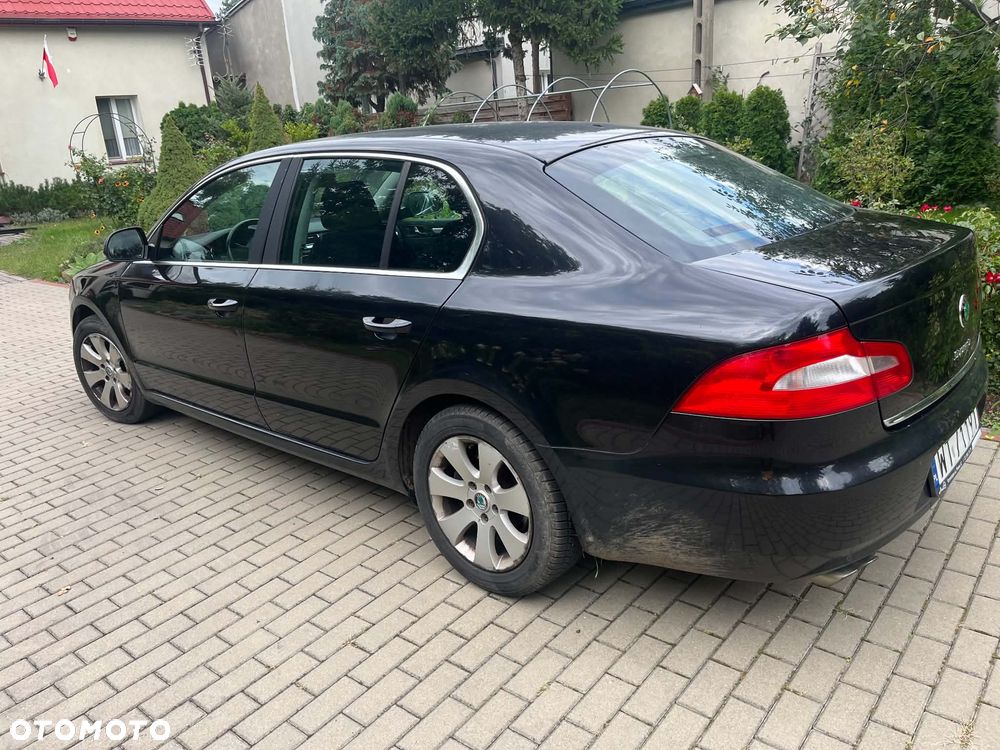 Skoda Superb 2.0 TDI Ambition - 2