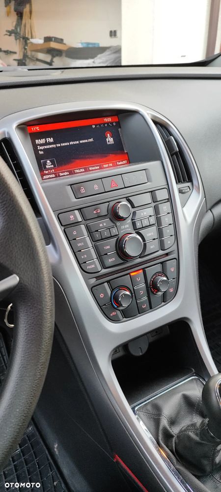 Opel Astra IV 1.4 T Business - 7