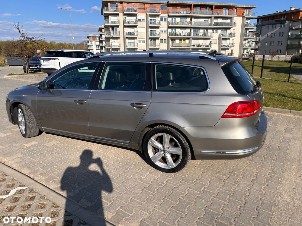 Volkswagen Passat 2.0 Blue TDI SCR Highline - 4