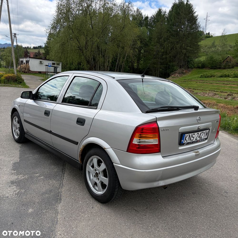 Opel Astra - 6